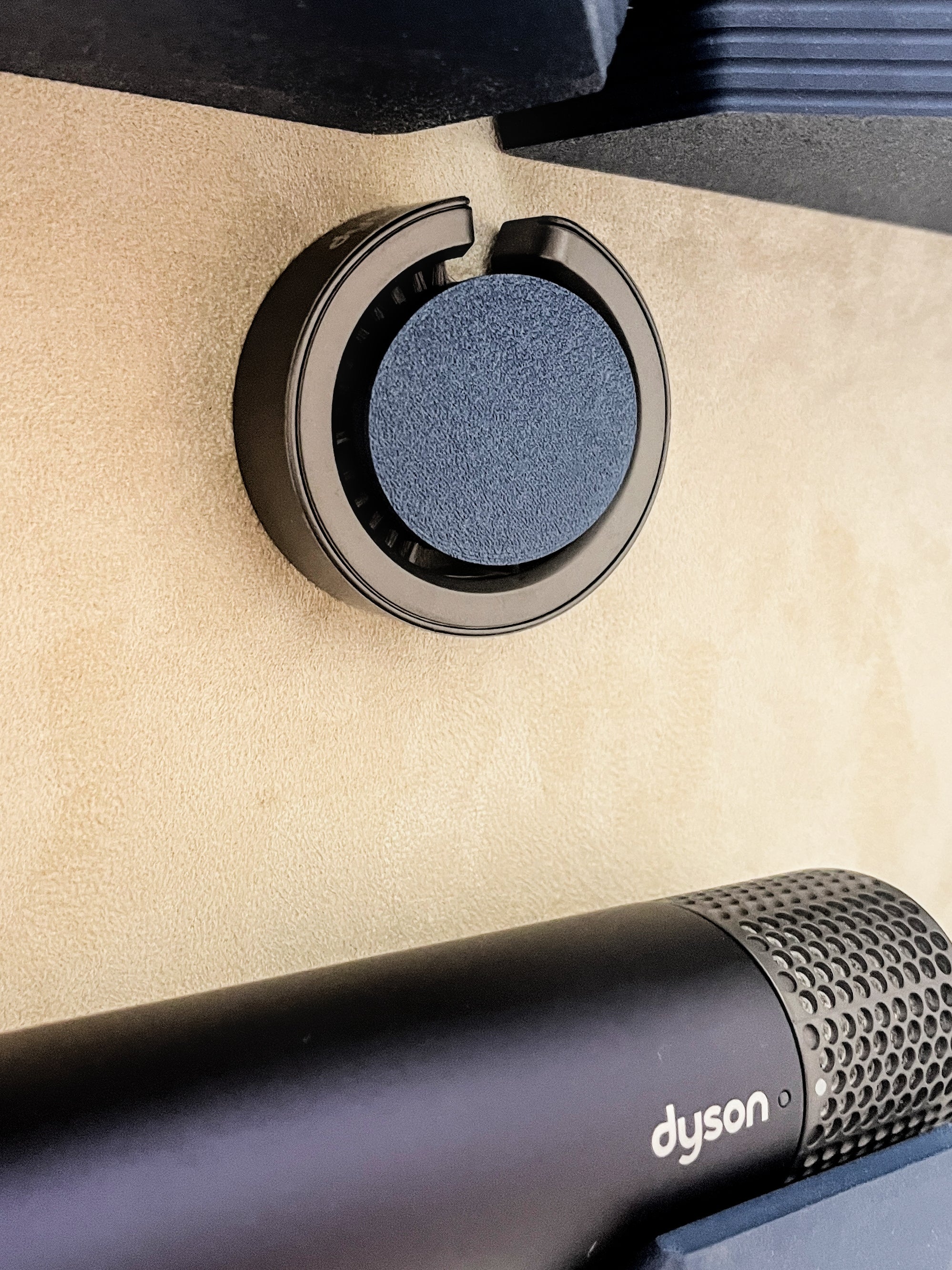 Dyson Airwrap Wandhalterung – für 10 Aufsätze